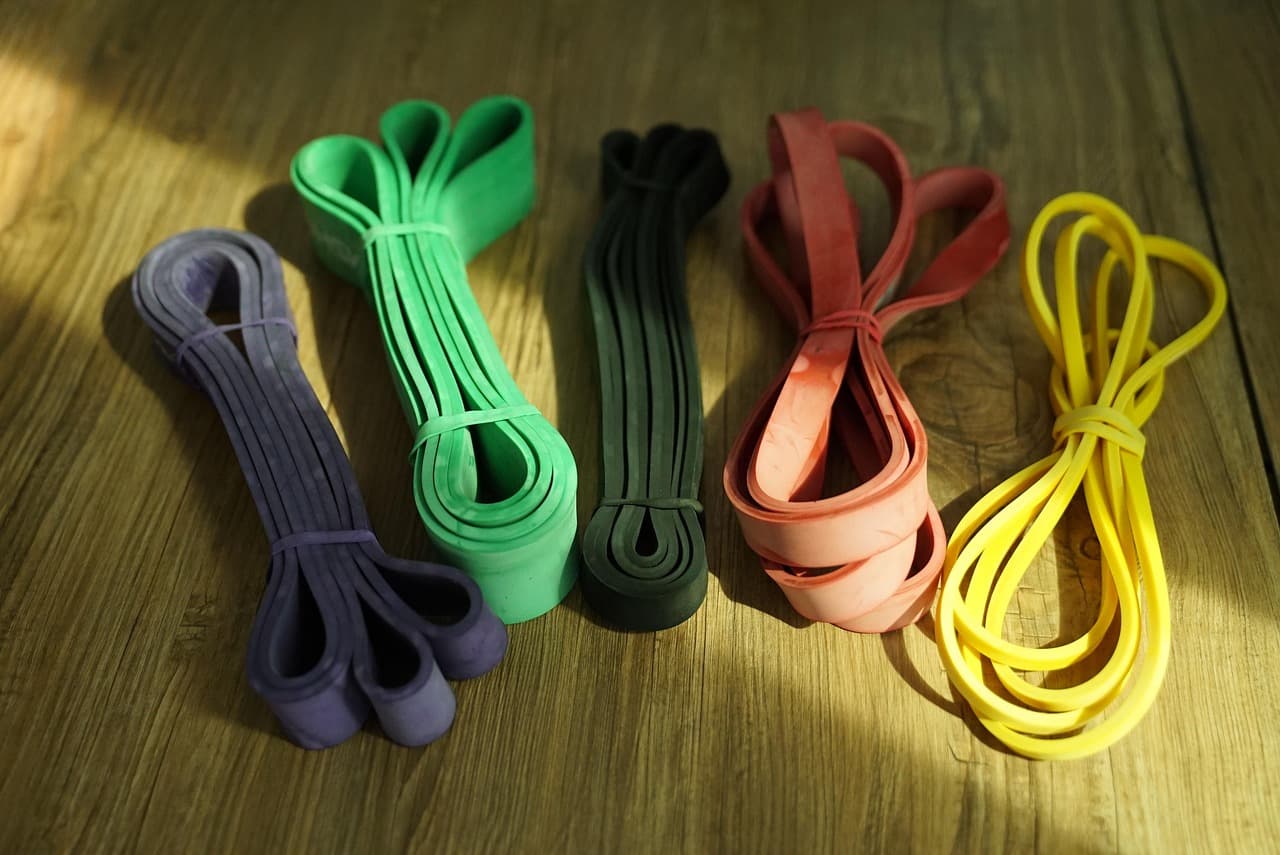 Resistance band routine for desk workers: no gym, no equipment, 15 minutes